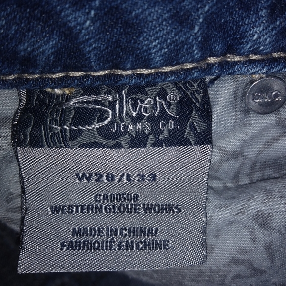 SILVER Tuesday 32 Distressed Flare Jeans - Picture 6 of 12